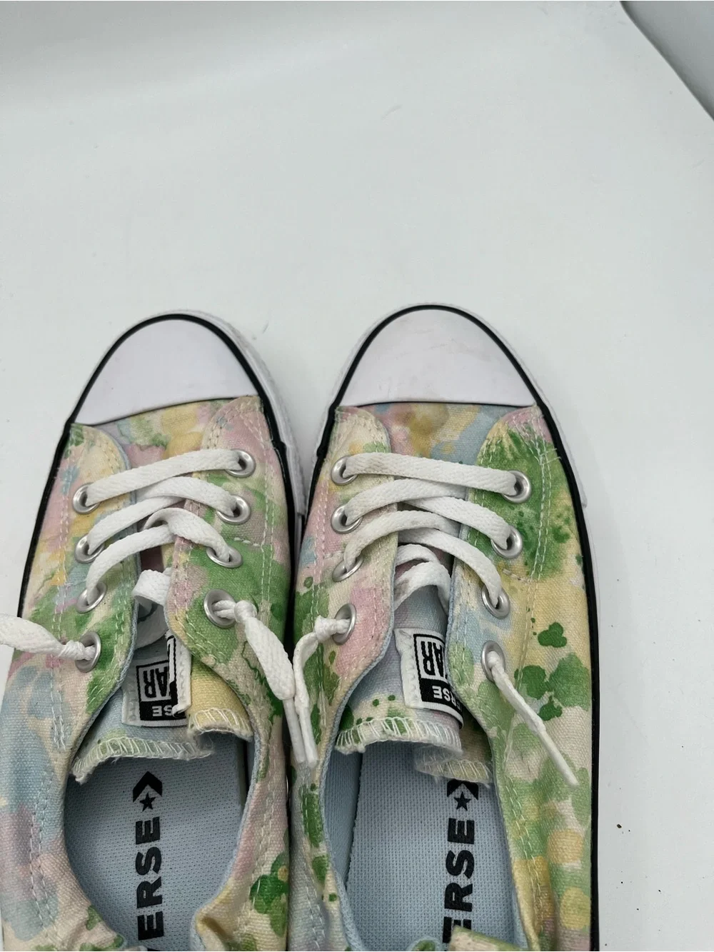 Converse women’s slip on pastel watercolor sneakers - Picture 5 of 8
